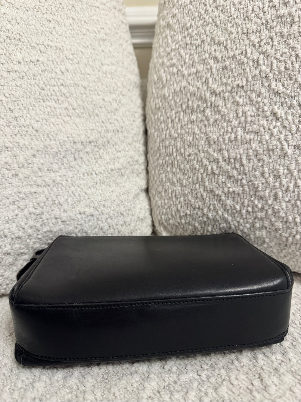 Bally Vintage Black Leather Crossbody Foldover Three Pockets Late 80s-mid 90s - Picture 3 of 16